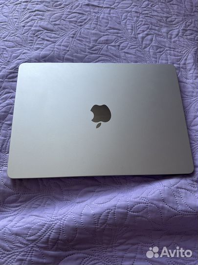 Apple MacBook air 13 2022 m2 16 512