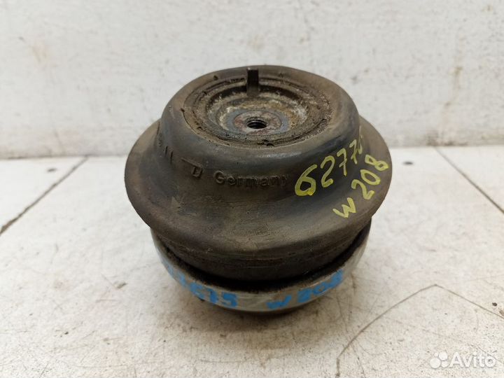 Подушка двигателя