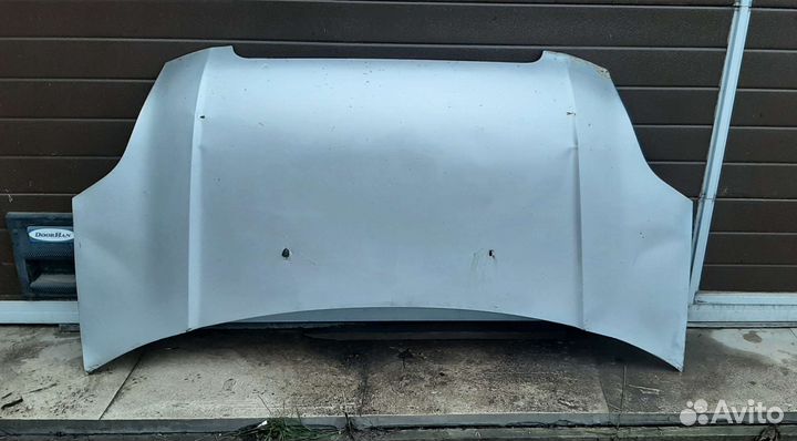 Hyundai Starex H1 капот