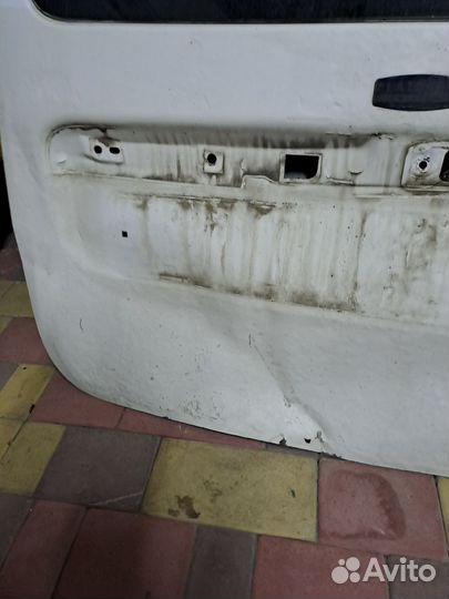 Задние двери на largus