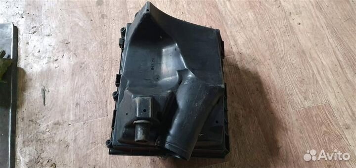 Корпус воздушного фильтра Opel Vectra C 2002-2008