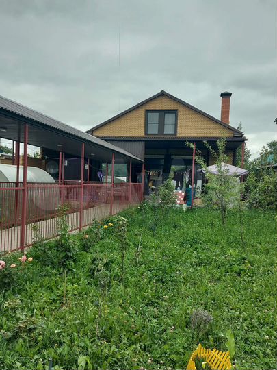 Дом 200 м² на участке 6 сот.