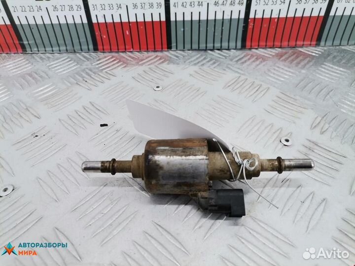 Насос топливный Ford Kuga 2011 1681994