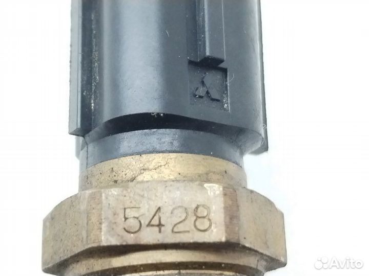 Датчик температуры охлаждающей жидкости Mitsubishi