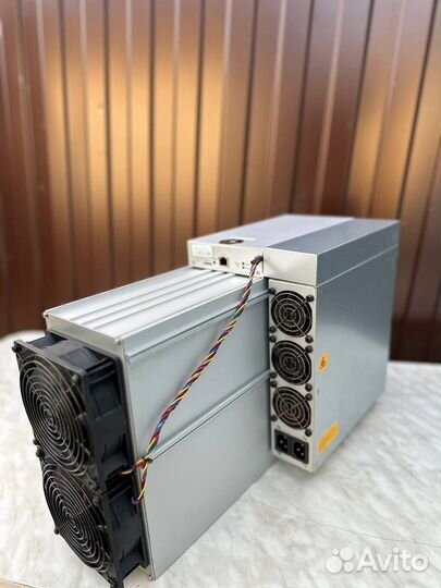 Bitmain Antminer E9 Pro 3680 Mh/s