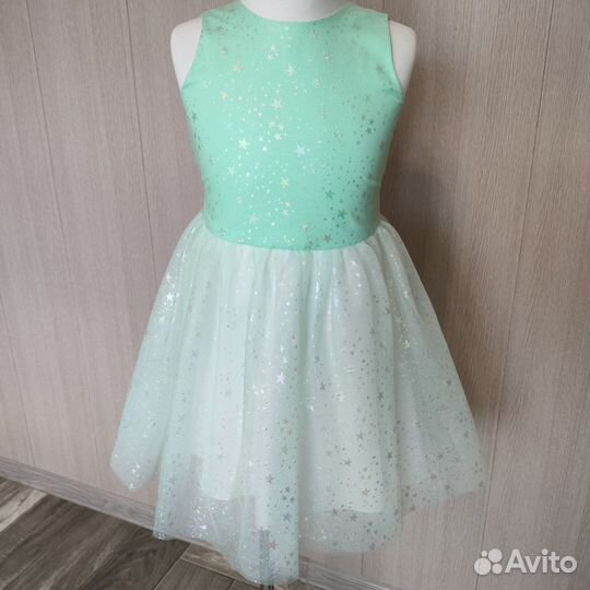 Праздничное платье новое для девочки 110 116