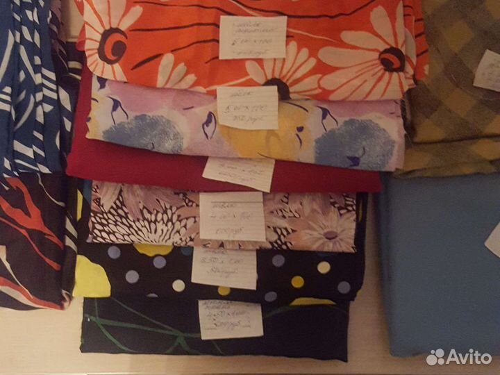 Отрезы ткани шерсти, хлопка,шёлка и шифона