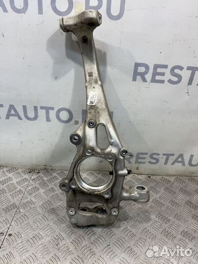 Кулак поворотный передний правый Audi Q5