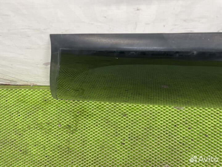 Заднее правое боковое стекло Chevrolet Tahoe GMT40