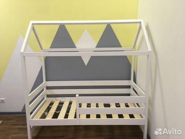 Кровать детская кроватка домик из массива