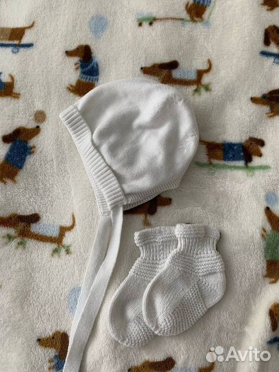 Трикотажный чепчик + носочки