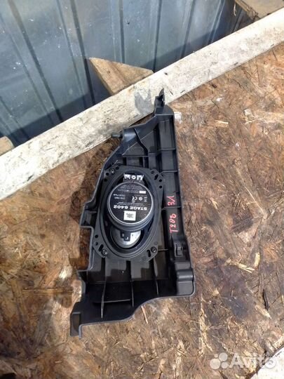 Кронштейн крепления полки Chevrolet Aveo T200 хэт