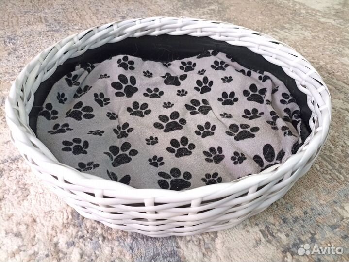 Лежанка для животных из ротанга