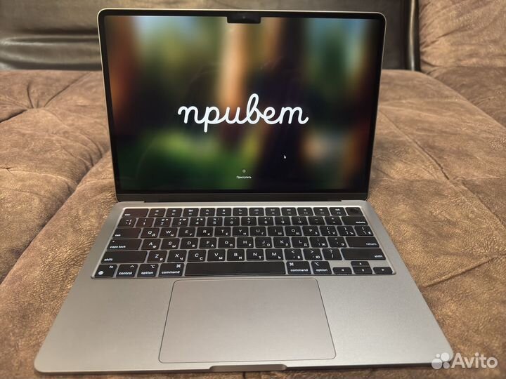 Apple macbook air m3 8/256gb 2024 год