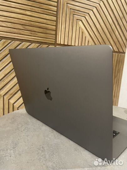 Apple Macbook pro 16 2019