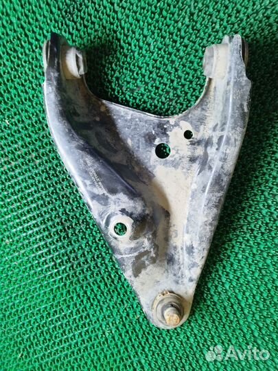 Рычаг правый лада ларгус