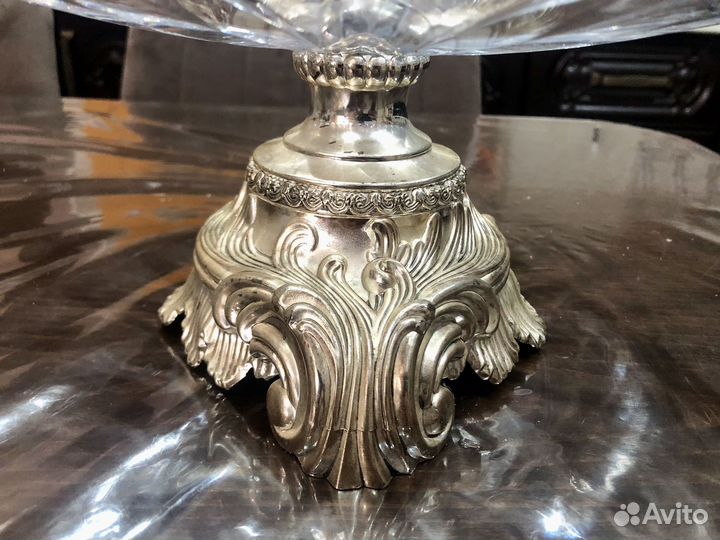 Ваза хрустальная