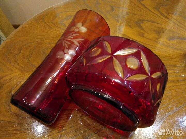 Вазы из цветного стекла 20 й век