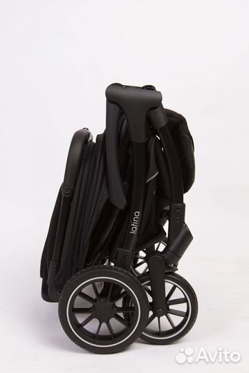 Коляска прогулочная Peppy Latina (Black cosmos)