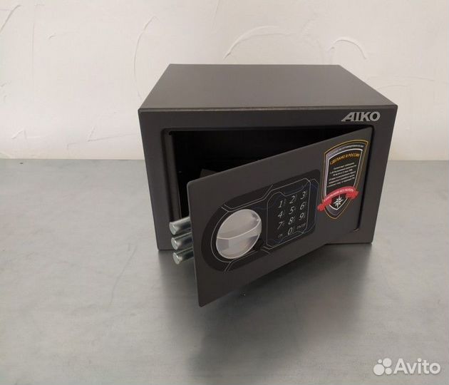 Пистолетный сейф с кодовым замком Aiko TT-170 EL
