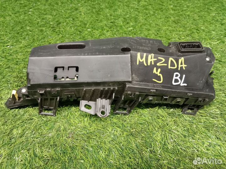 Дисплей информационный Mazda 3BL