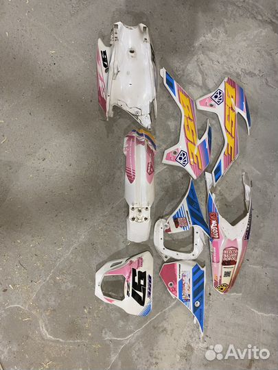Пластик на эндуро комплект