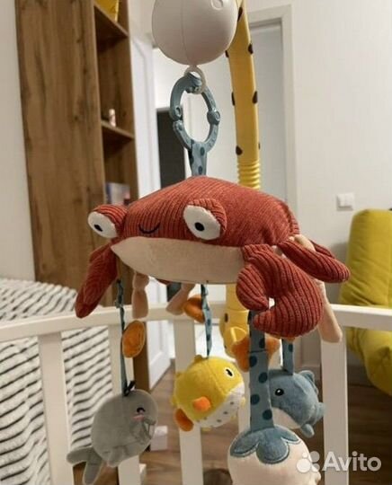 Детский музыкальный мобиль в кроватку