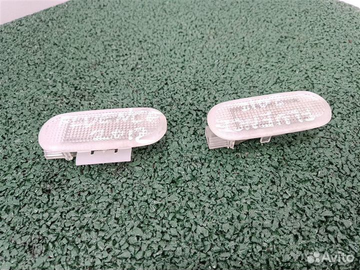 Плафон солнцезащитного козырька Renault Fluence