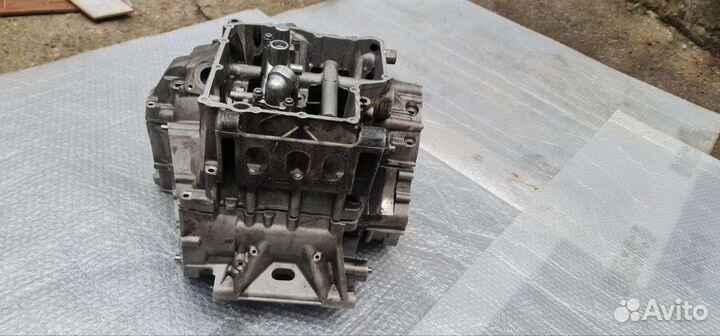 BMW S1000RR K46 Картер Мотор 11 00 8 561 534