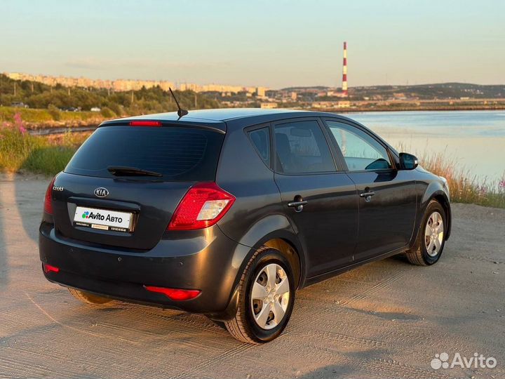 Kia Ceed 1.6 AT, 2011, 140 000 км