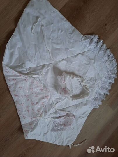 Конверт на выписку весна с чепчиком