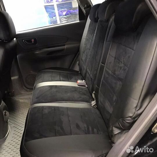 Автомобильные чехлы на Hyundai Tucson (2004-2010)