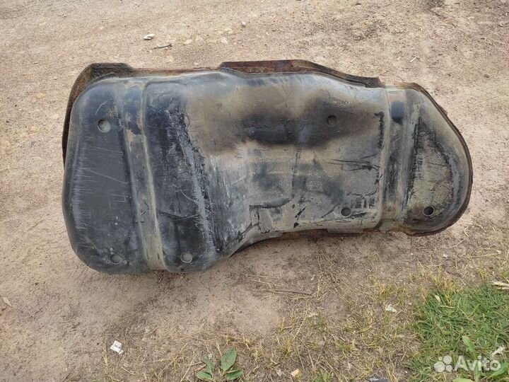 Топливный бак Mazda tribute 2.3