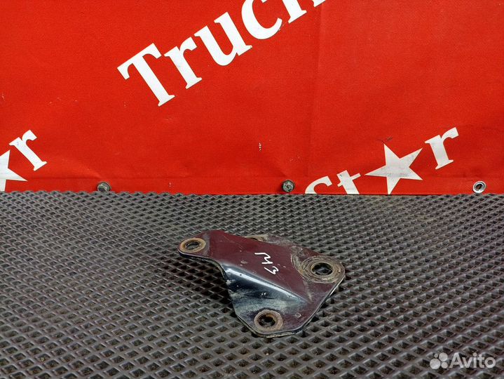 Кронштейн рессоры передней