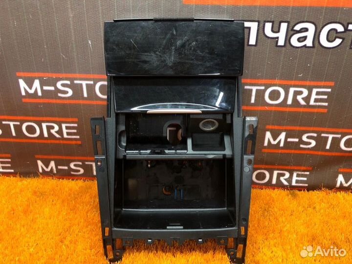 Пепельница Mercedes-Benz E-Class W212 642.850 2011