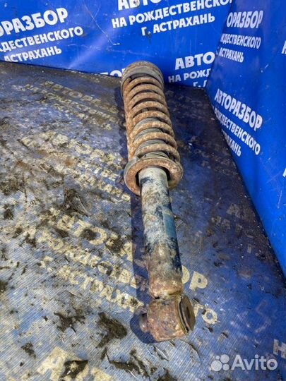 Задняя стойка амортизатора Bmw E34 седан 1992