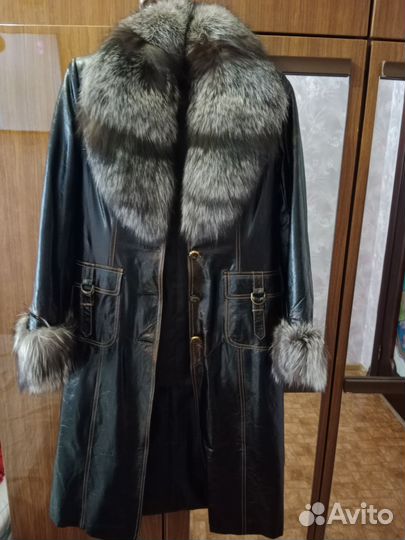 Кожаное пальто