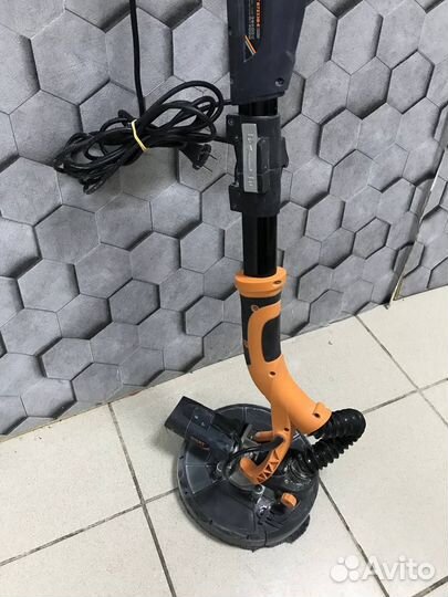 Шлифовaльная машинa 