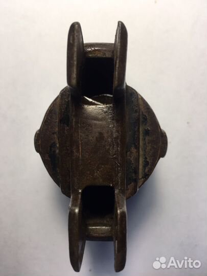 Старинный амбарный замок