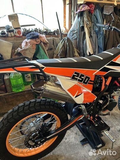 Продаю мотоцикл техник