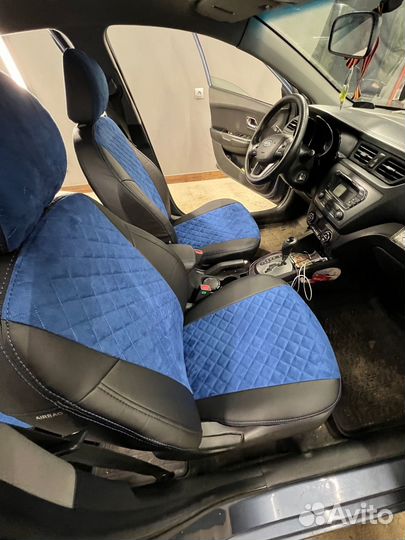 Чехлы Автопилот KiaRio3 черные с синей алькантарой