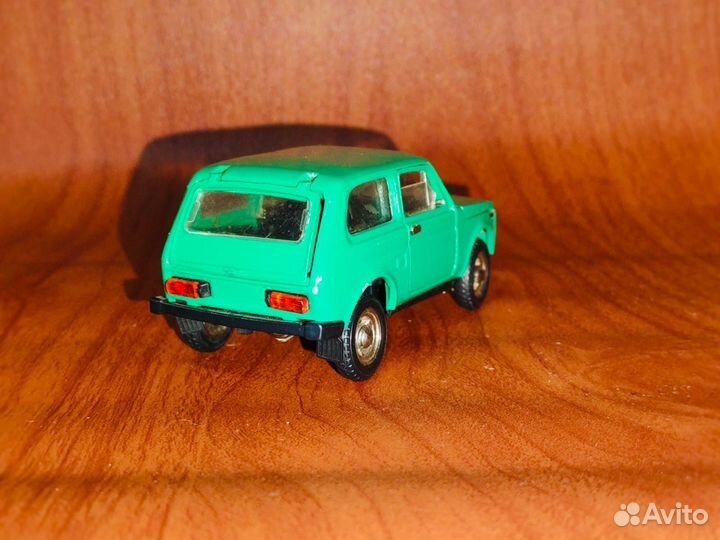 Модели автомобилей 1 43 СССР. Лада 2121 нива
