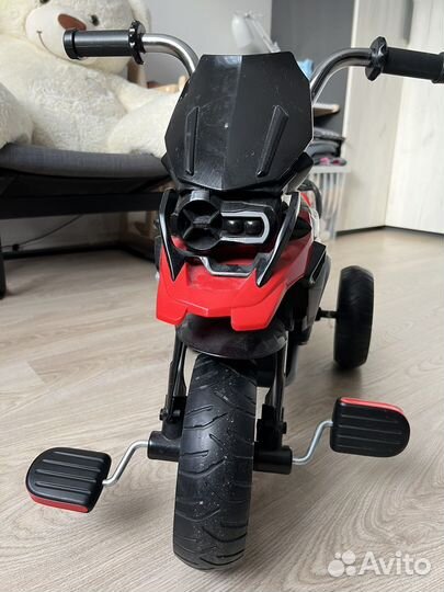 Трехколесный детский велосипед BMW