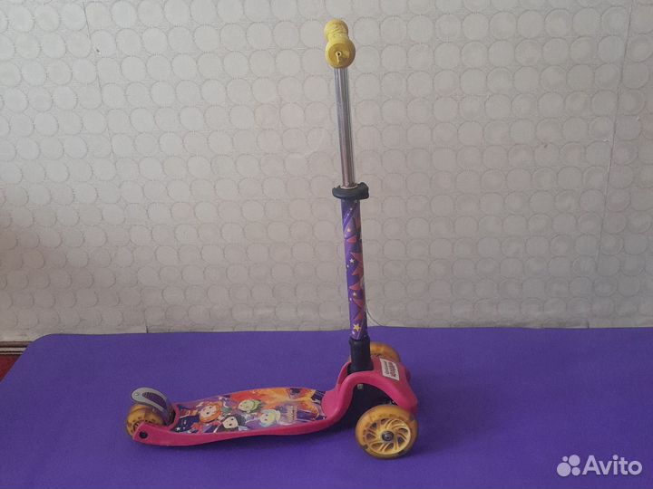 Самокат детский со светящимися колесами