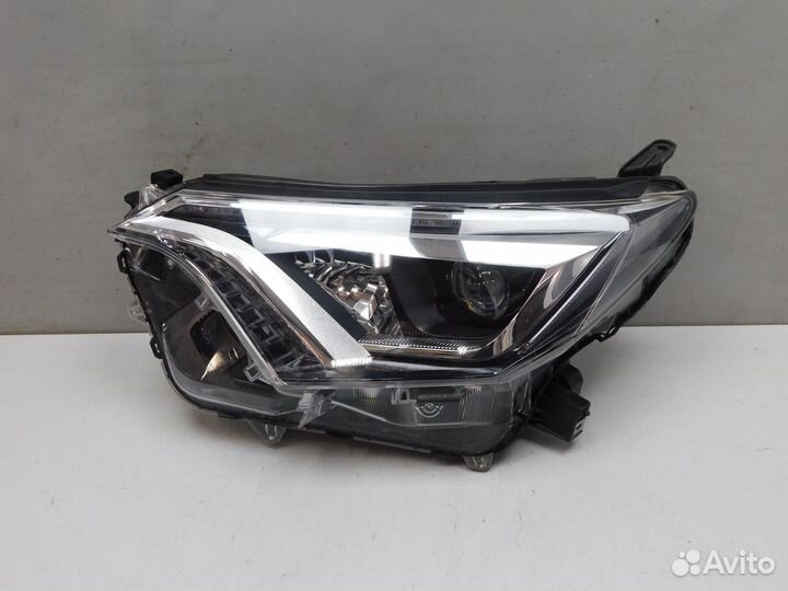 Фара левая Toyota RAV4