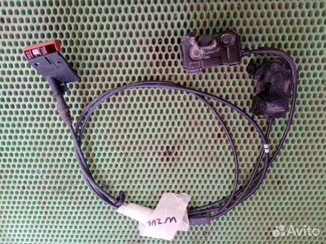 Замок капота Mercedes-Benz C-Class W204 M271.820