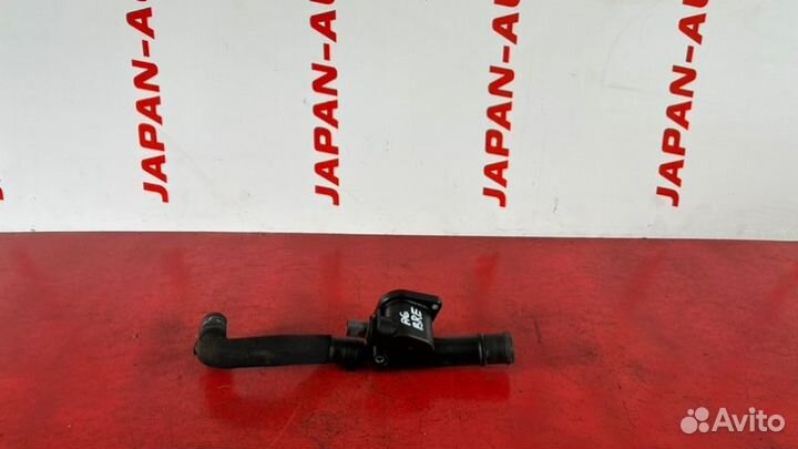 Фланец системы охлаждения Audi A6 C6 2.0 BRE TDI