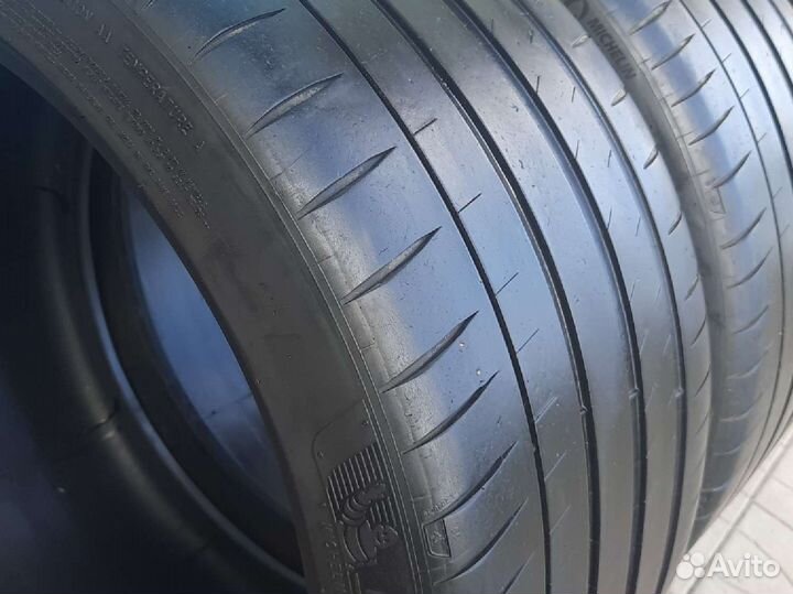 Michelin Pilot Sport 4 S 275/30 R21 и 315/30 R21 105Y