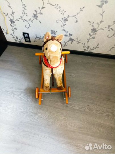 Качалка лошадь
