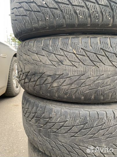 Nokian Tyres Hakkapeliitta R2 225/55 R17